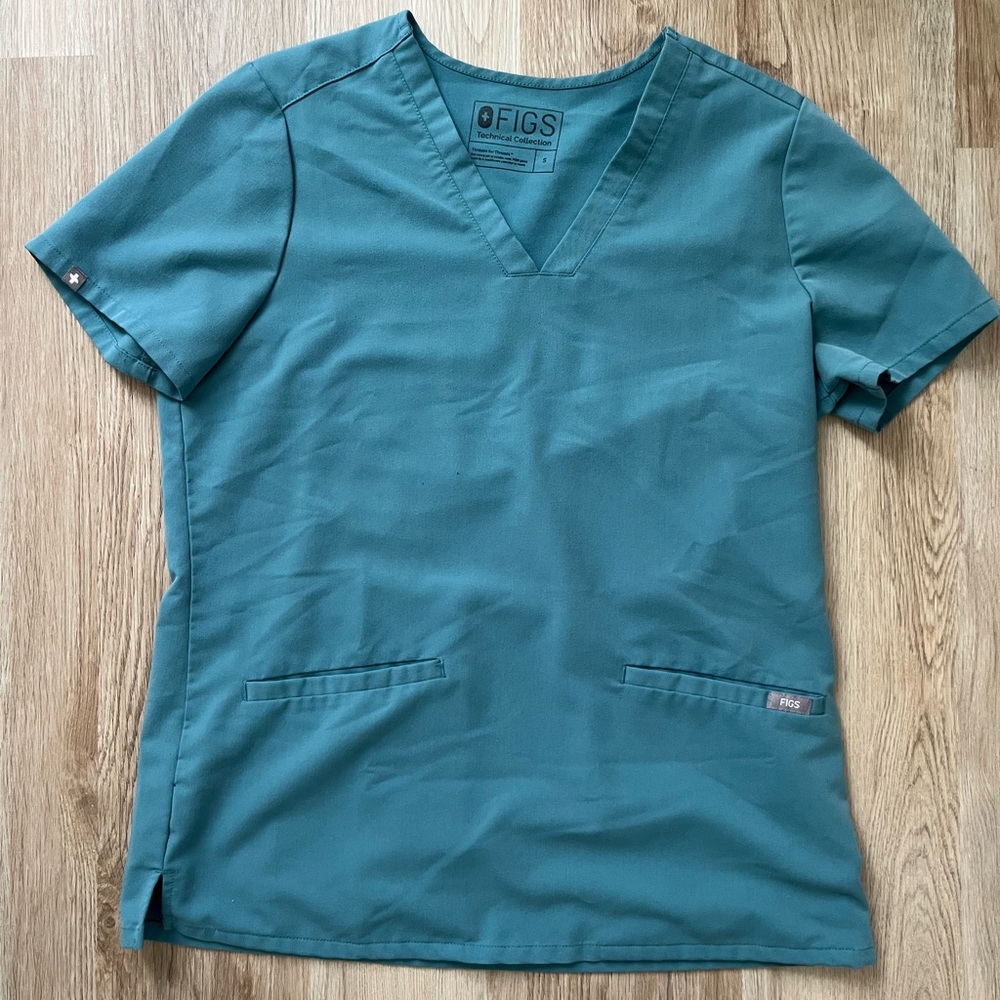 Figs Scrub Top

Size Small

Color Hydrogreen PO#1367